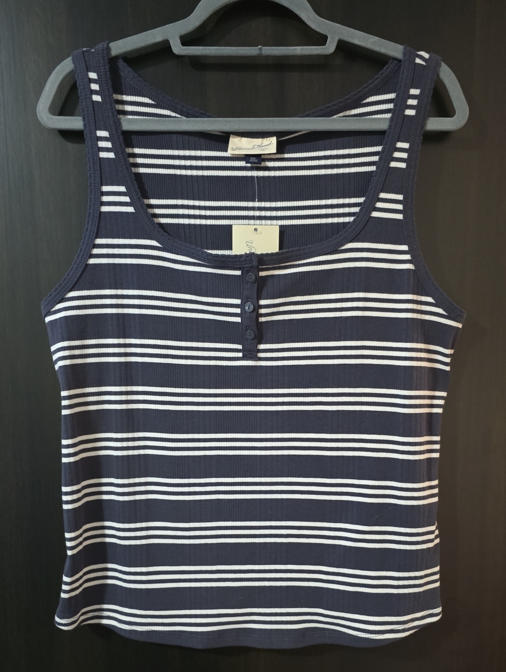 Universal Thread Navy & White Ribbed Tank Top with Button Detail. XXL